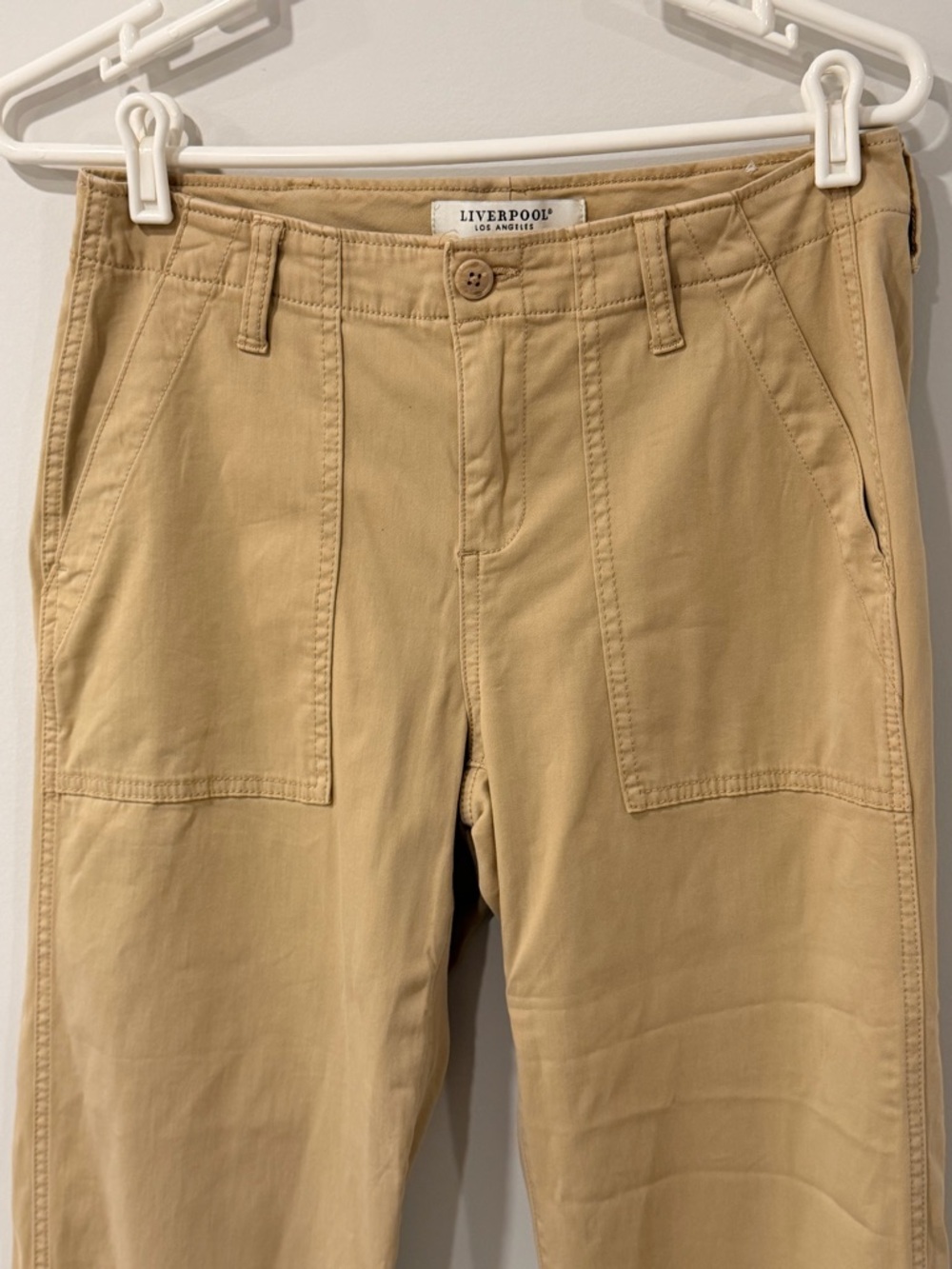 Liverpool Los Angeles Wide Leg Crop Mid Rise Cargo Pants Tan Size 6/28 - Picture 3 of 13
